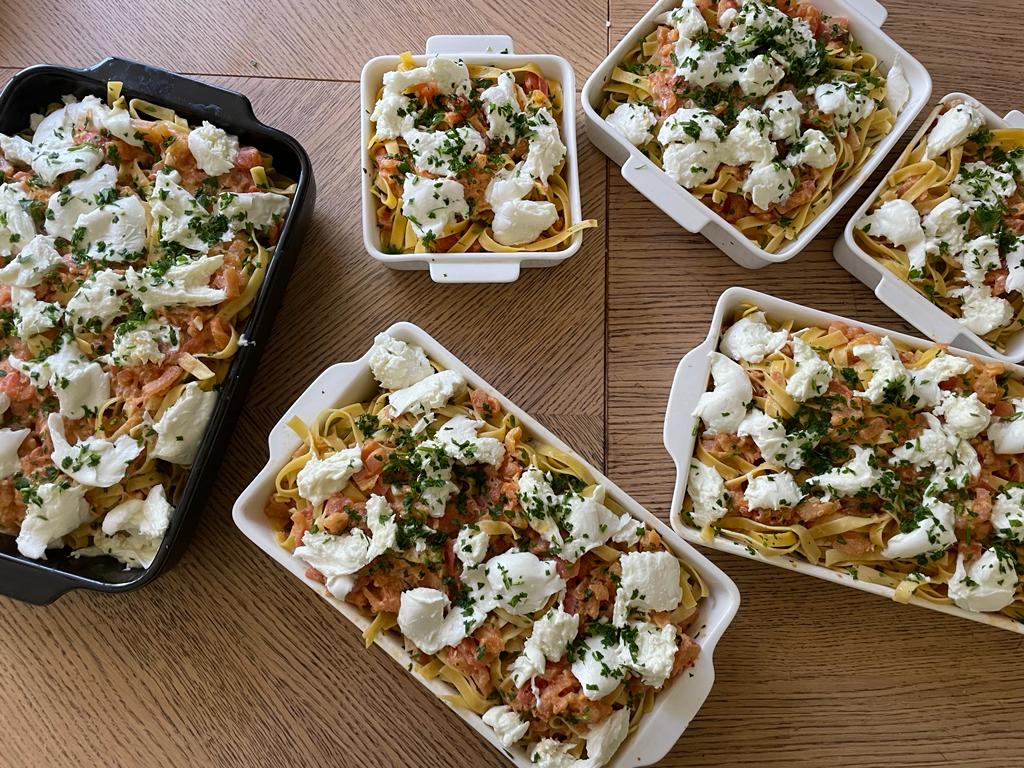 Tagliatelle met buffelmozzarella (v)