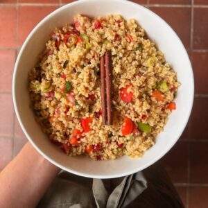 Halloumi in tomatensaus met bulgursalade (v)