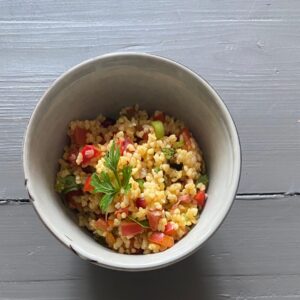 Couscous met kikkererwten in tomatensaus (v)