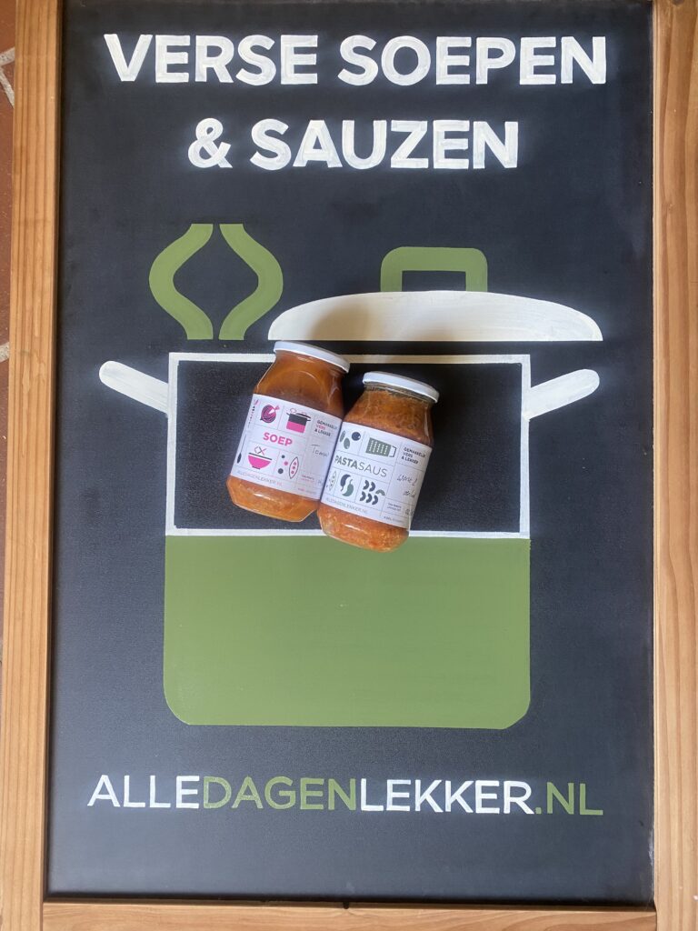 VAKANTIE-AANBIEDING 1x PASTASAUS 1x SOEP