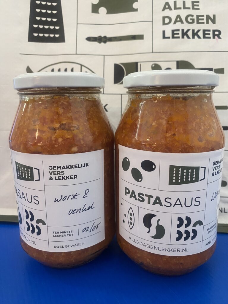 VAKANTIE-AANBIEDING 2x PASTASAUS