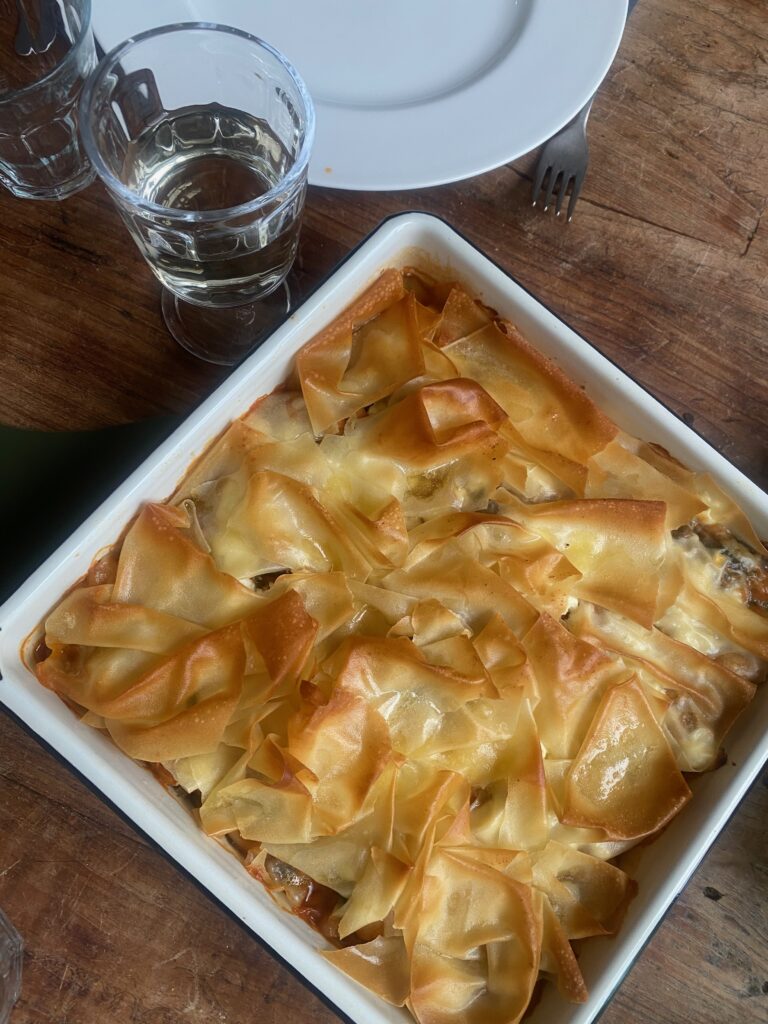Griekse bonen met feta en filodeeg (v)
