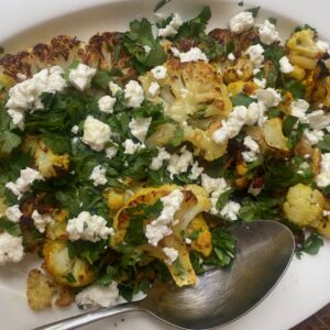 Geroosterde bloemkool met zonnige couscous (v)