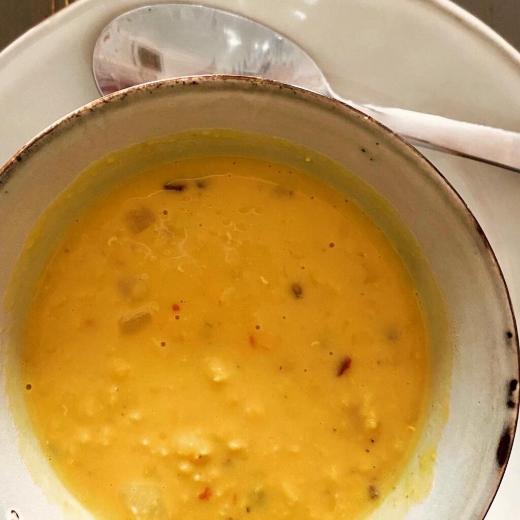 Kurkuma-dahl (v)